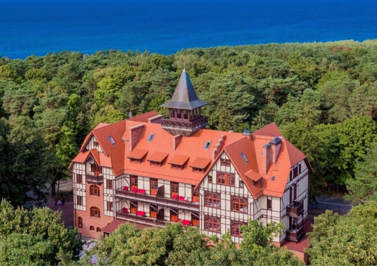 Kaiserhof Krynica Morska Aparthotel Exterior photo